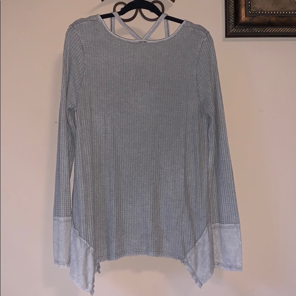 Gray Flowy Top - Picture 4 of 4